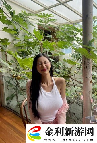 在九秀中找樂(lè)趣，年輕人的新社交平臺(tái)引發(fā)的潮流與思考