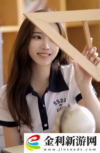 尾巴漫畫入口頁(yè)面免費(fèi)彈窗女王：探秘這位漫畫界的流量女神，背后到底藏著怎樣的秘密？