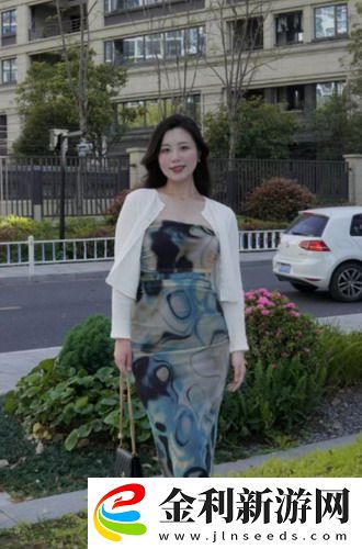 在大地資源二中文在線觀看官網(wǎng)最新的世界里，我們?nèi)绾纹胶馍钆c工作的節(jié)奏