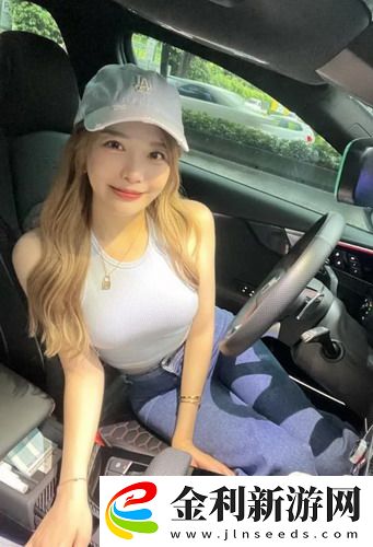 夜月直播app下載免費(fèi)下載大全，讓你輕松暢享直播樂趣！網(wǎng)友熱評(píng)：絕對(duì)不能錯(cuò)過的神器！