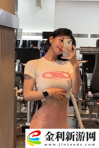 在伊人直播網(wǎng)站上，學(xué)生和上班族的精彩生活：發(fā)現(xiàn)屬于你的社交新天地！