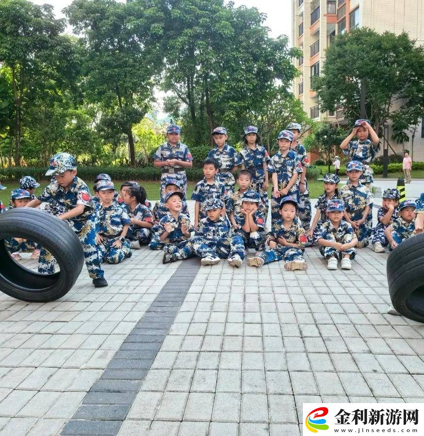 世茂服務(wù)軍訓(xùn)夏令營