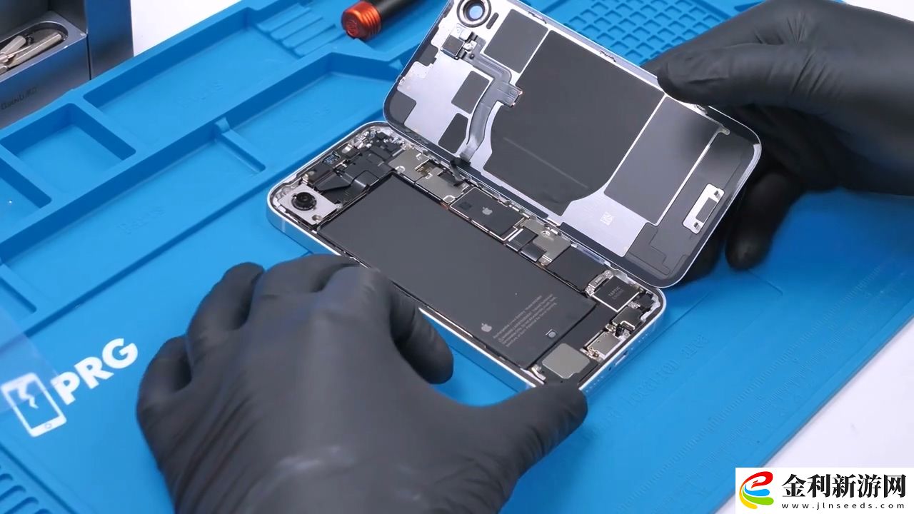 蘋(píng)果 iPhone 16e 可改裝支持 MagSafe 無(wú)線充電